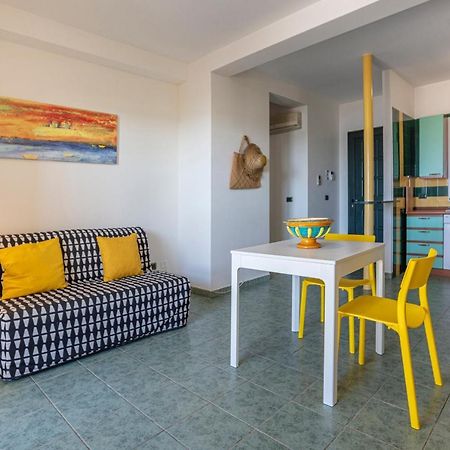 فيلا Terrazza Montalbano بونتا سيكا المظهر الخارجي الصورة