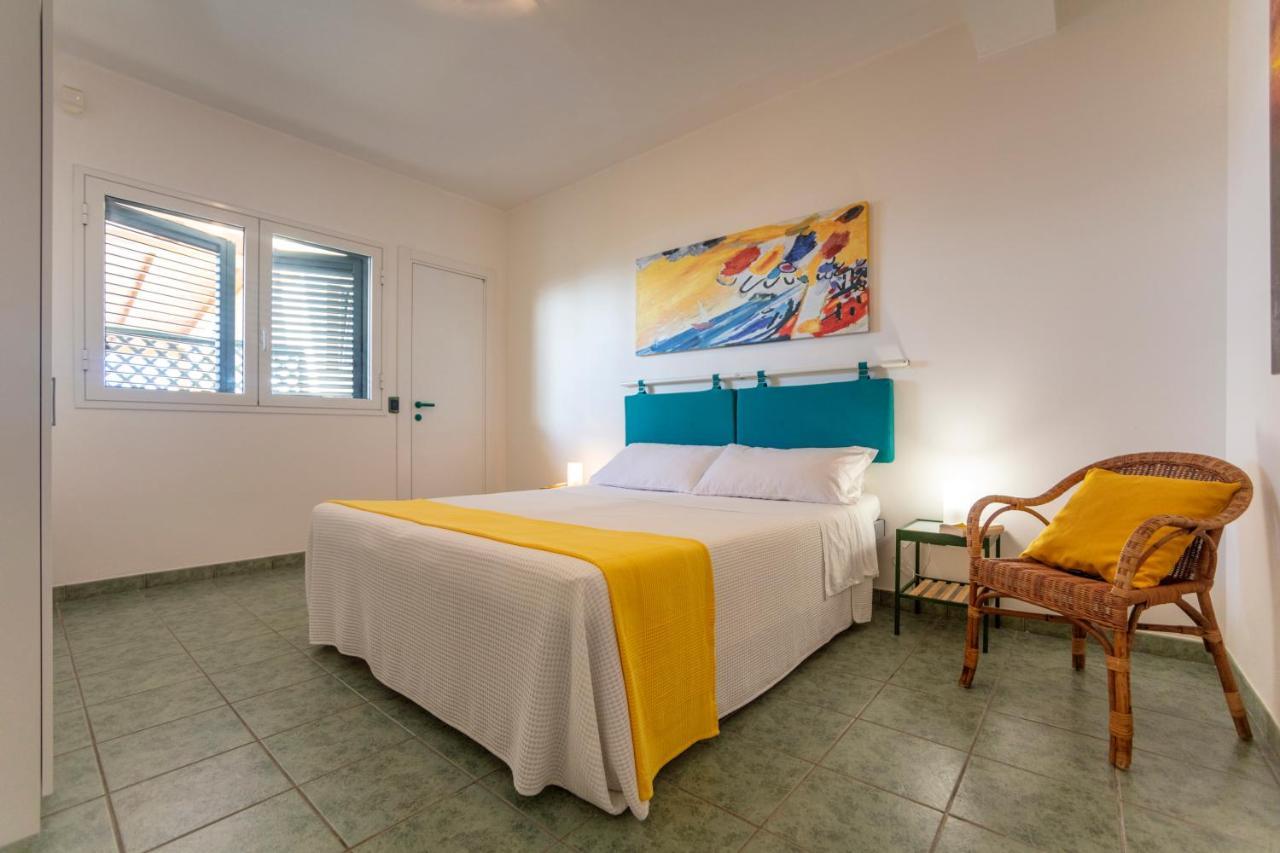 فيلا Terrazza Montalbano بونتا سيكا المظهر الخارجي الصورة