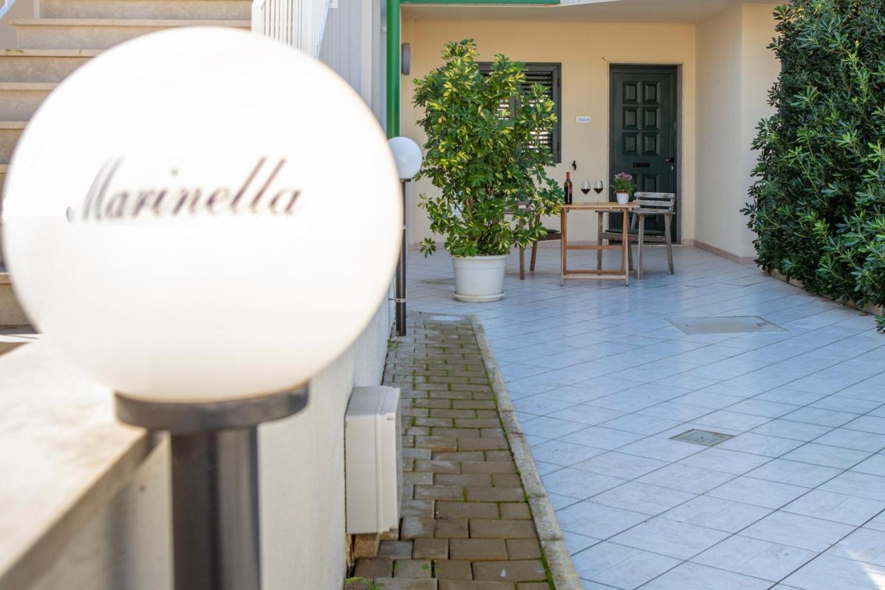 فيلا Terrazza Montalbano بونتا سيكا المظهر الخارجي الصورة