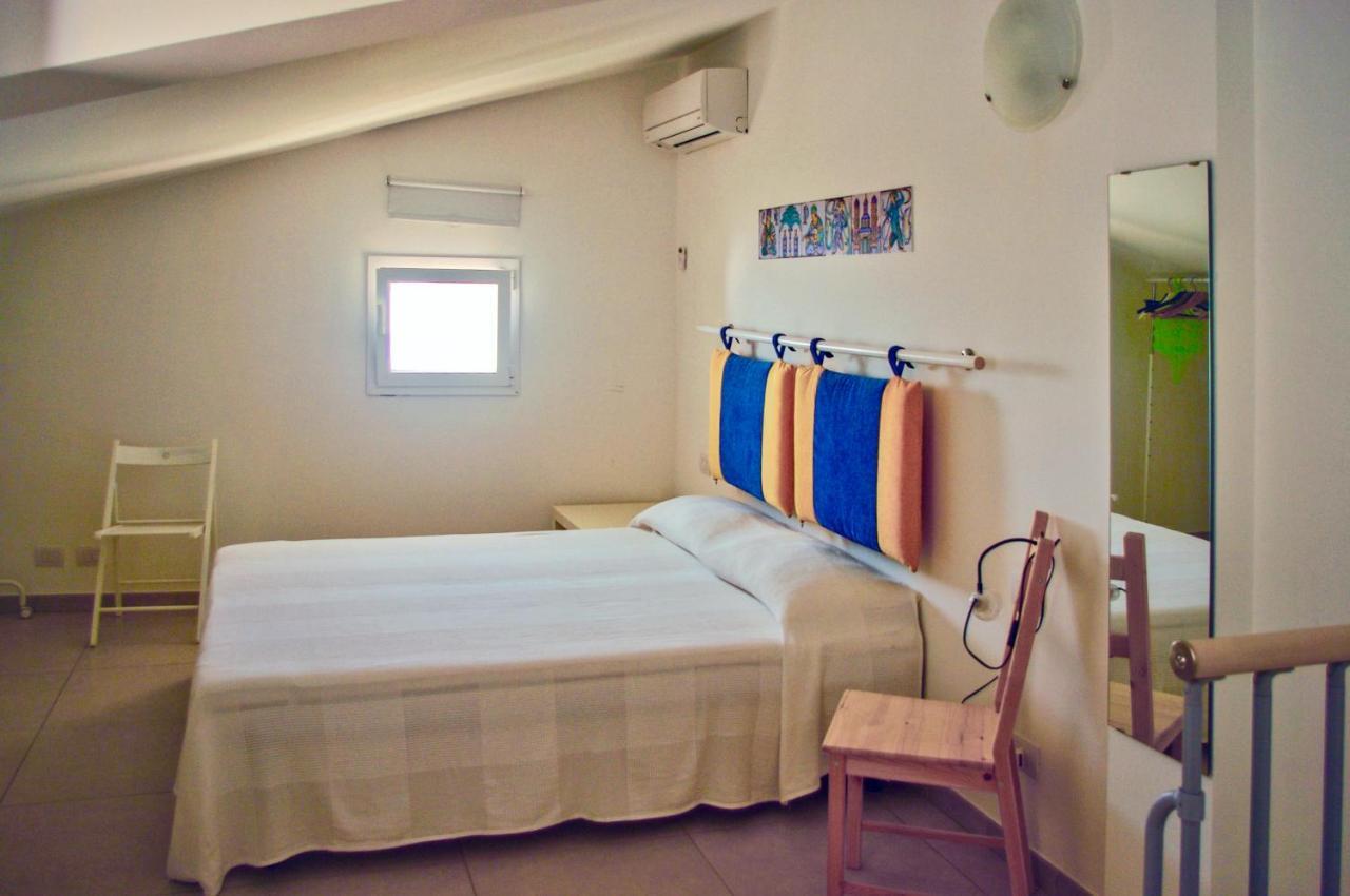 فيلا Terrazza Montalbano بونتا سيكا المظهر الخارجي الصورة